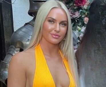 Bra-less Charley Hull Turns Heads in Stunning Gold Dress