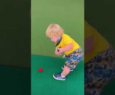 Baby G.O.A.T. Putting on a Clinic at Golf Galaxy Indoor Range!