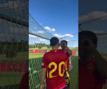 showing Lamine Yamal places he has never seen 👀 #lamineyamal #sefutbol #football