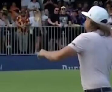 Cameron Smith channels LIV Golf as he parties his way to top of Australian PGA leaderboard