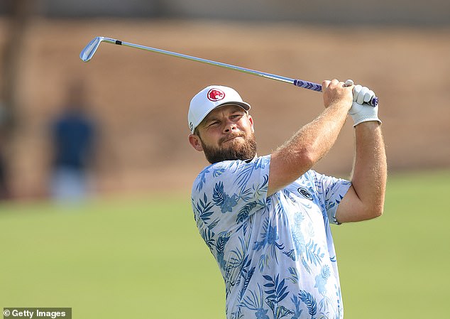 Hatton wuold go on to wrap up his weekend finishing T5 in the standings at -10