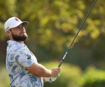 LIV Golf star Tyrrell Hatton appeared to have written a two-word message to himself on his golf glove for his final round of the DP World Tour Championship