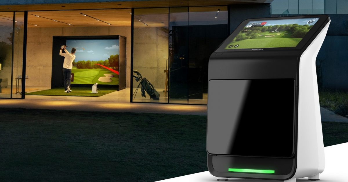 Garmin Approach R50 launch monitor and golf simulator