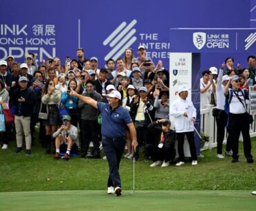 Reed joins the '59 Club' and takes control in Hong Kong