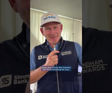 When golfers griddy 😅 @PGATOUR