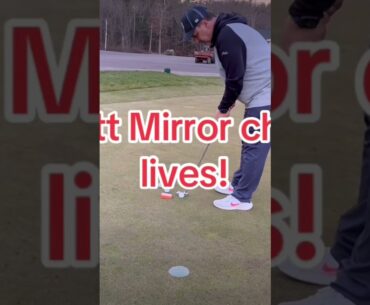 Tiger Woods rips a tee shot and Tom Gillis with putting tip! #tigerwoods #golf