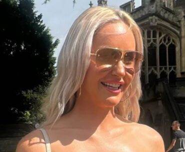 Bra-less Charley Hull Turns Head  With a Stylish Appearance
