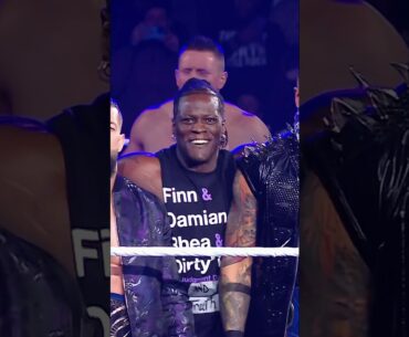 What’re you doing there R-Truth? 😂