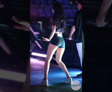 자꾸 눈이가네요~ 롤리폴리 김해리 치어리더 Kim Haeri Cheerleader