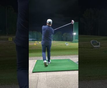 How to react to a lady golf swing
