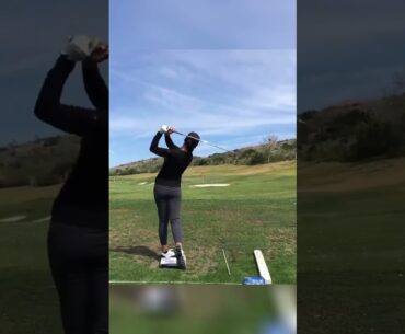LPGA Pro Demi Runas’ Flawless Golf Swing – A Must-See! 🏌️‍♀️💯