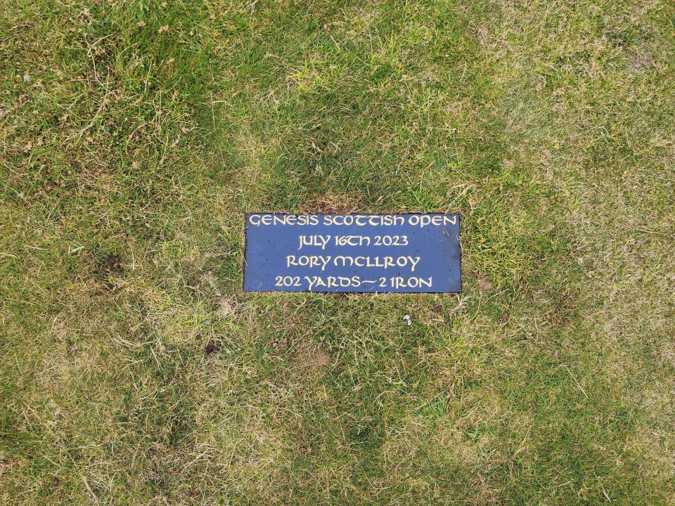 A plaque honoring Rory McIlroy's winning 2-iron into the wind at the 18th hole of the 2023 Genesis Scottish Open. (Courtesy The Renaissance Club)