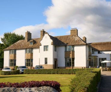 I found perfect location to explore NC500 - it's a golfer's dream, whisky heaven and you even get BAGPIPES at breakfast