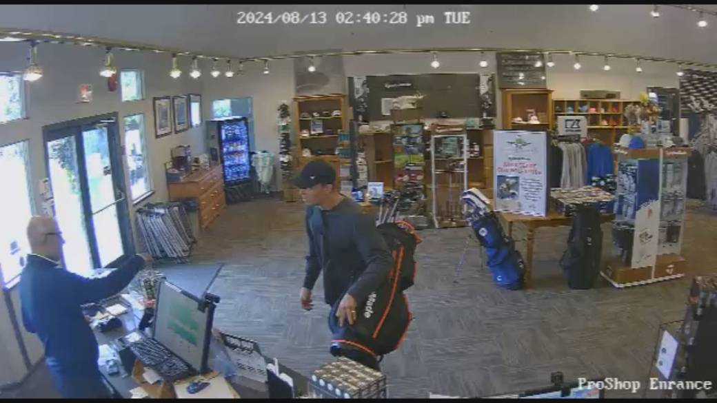 Click to play video: 'Surrey golf course capture theft of valuable merchandise on camera'