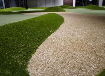 RUFF Indoor Golf introduces mini golf to its concept