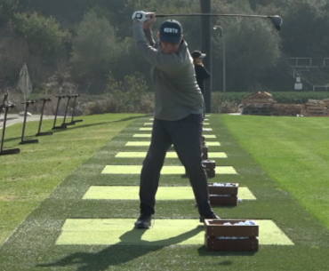 Carlsbad resident fights cancer as golf game improves