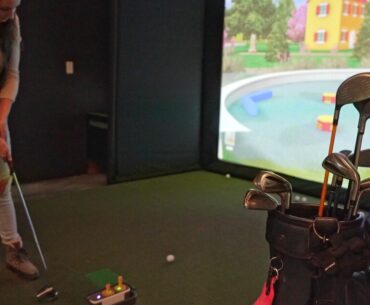 New golf simulator in Laurel keeps players on par all winter