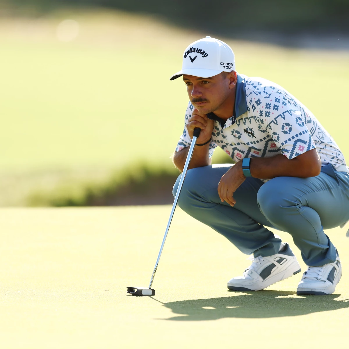Pro sinks the longest putt ever made according to Guinness World Records Pro sinks the longest putt ever made according to Guinness World Records