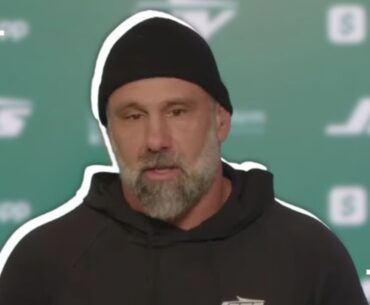 Jeff Ulbrich on Aaron Rodgers: "To even be a small part of HIS STORY, it's an honor."