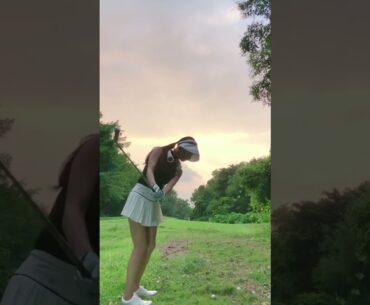 golf girl swing，golf beginners #golfswing #golfshorts #golfgirl