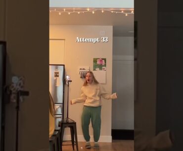 Marshmallow trick shot😱 #golf #trickshots #golfswing #golflife #golfgirl #fun #viralshort #shorts