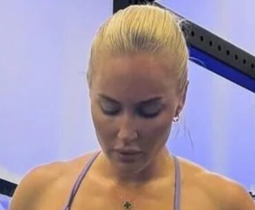 LPGA Star Charley Hull Turns Heads with Jaw-Dropping Bra-less Slow-Motion Workout!