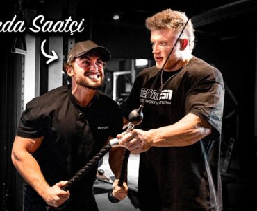 Team CYBEAR | Rückentraining mit Arda Saatci