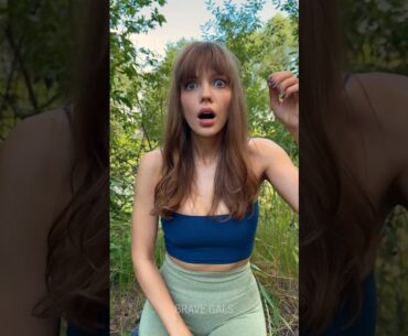 A beautiful woman teaches a smart hack! 🤯 #survival #diy #tourism
