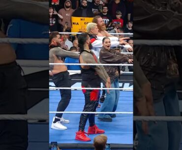 Vanessa Hudgens joins in for a group YEET after SmackDown