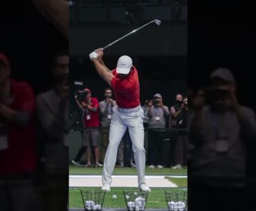 Tiger Woods Iron Swing Slow Motion 2025 | Face On