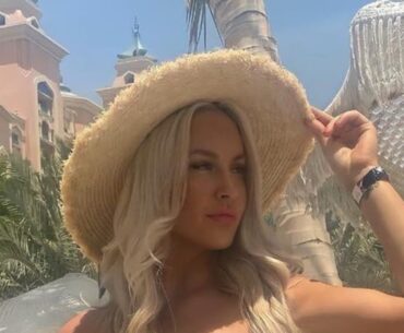 LPGA Tour Star Charley Hull Turns Heads In Bra-less Outfit