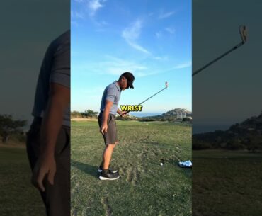 Low hand grip is too strong #golfinstruction #golfswing