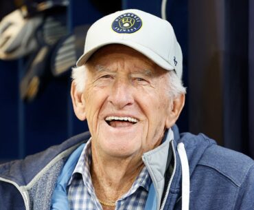Bob Costas remembers the "one of a kind" Bob Uecker | MLB Tonight