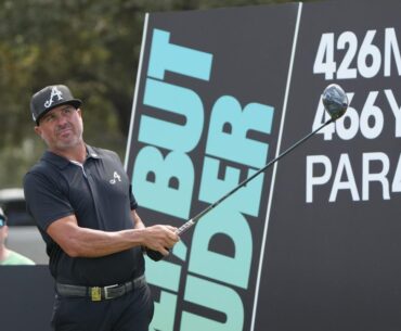 This former LIV Golf player is trading in his clubs for a microphone in 2025