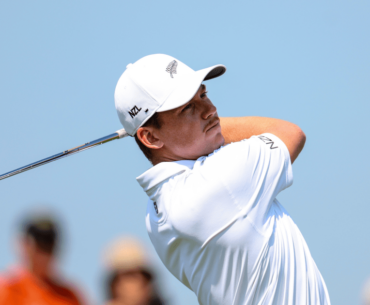 Daniel Hillier in front in Dubai Desert Classic
