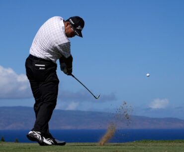 Hideki Matsuyama sets the target at Kapalua and leads Collin Morikawa by one