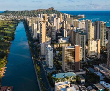 Playing golf in Hawaii on a budget