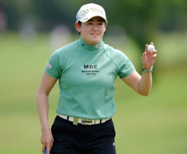 Sponsor invite Akie Iwai ties tournament record, leads Honda LPGA Thailand