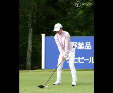 A swing using ground reaction force is a recent trend for long-drive distance.