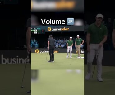 Justin Rose sinks the putt to show his appreciation for the countdown 😂