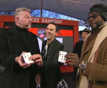 Oz the Mentalist reads the minds of College GameDay 😱