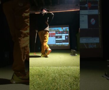 BadatGolf Chris miss hitting Nike Covert Hybrid at the BadatGolf SIM Open #golf #golfskill #badgolf