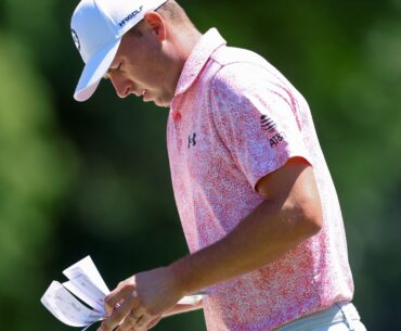 Jordan Spieth toilet emergency scorecard disqualification led to PGA Tour rule change
