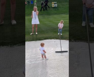 Thomas Detry’s babies found the bunker on No. 18 😊