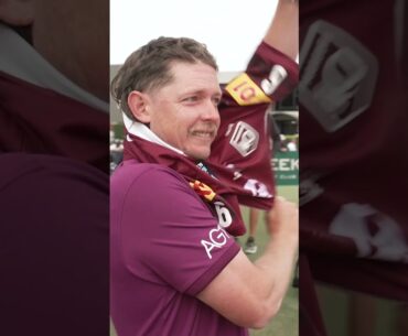Cam Munster gifts Cam Smith a game-worn Maroons Jersey