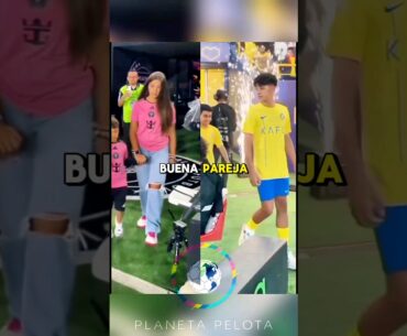 El hijo de CR7 se enamoró de la hija de Suárez. #cristianoronaldo #suarez #futbol #cristianojr