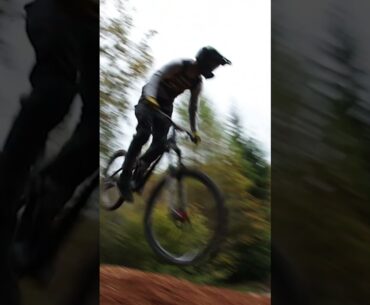 Pit stop at Dyfi Bike Park for @MattJones & @SamReynolds26 🤙