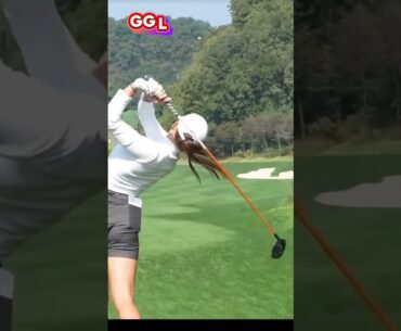 Golf Swing #trending #youtubeshorts #golf #golfgirls #golfswing