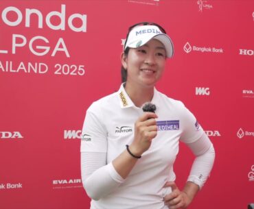 Shy golfer and data golf lover