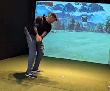 Knox County has an indoor golf option at Breaking Par